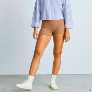 EVERLINE THE COZYSTRETCH SHORT SIZE L NWOT